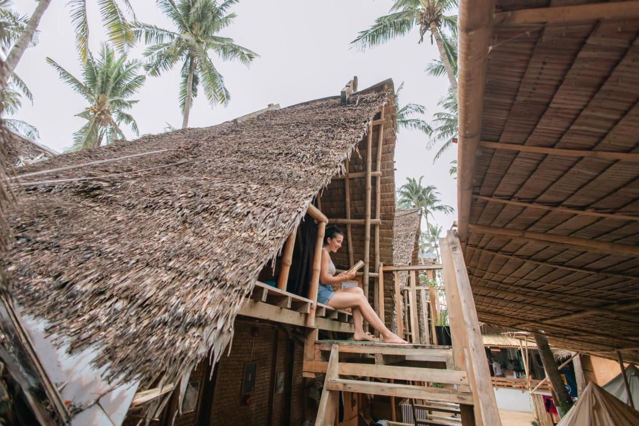 Mad Monkey Hostel Nacpan Beach (Adults Only) El Nido Exterior photo